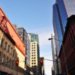 Dans downtown Ottawa se mêlent anciens et nouveaux buildings