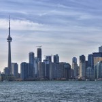 La skyline de Toronto depuis l'île de Ward's...