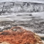 Vue panoramique - et ses folles couleurs - depuis la upper terrace des Mammoth Hot Springs