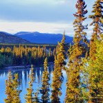 23h, le soleil en rase mote sur la Takhini River - Yukon