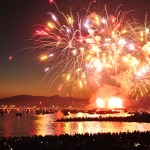 Feux d'artifices en l'honneur du Japon sur English Beach - Vancouver