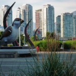 Oiseau géant dans le quartier du village olympique - Vancouver